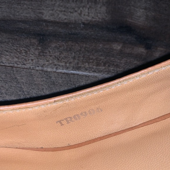 NWOT CHRISTIAN DIOR VEAU NUDE SLINGBACK PUMPS - Picture 10 of 13